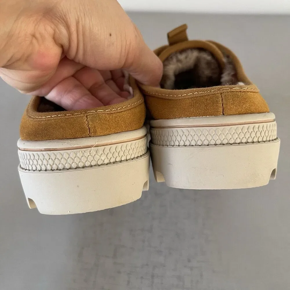 Skechers Suede Cozy Lug Sole Mule Sneakers Yellow Womens‎ 7.5 Slip On Shoes